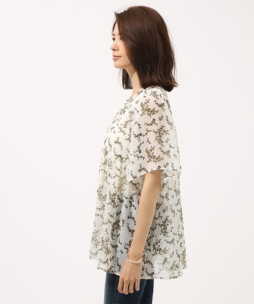 AZUL by moussy(アズールバイマウジー)の「リーフ柄楊柳スキッパーブラウス(シャツ/ブラウス・レディース・ホワイト系その他/ブラック系その他/イエロー系その他・SMALL/MEDIUM)」の7枚目の写真