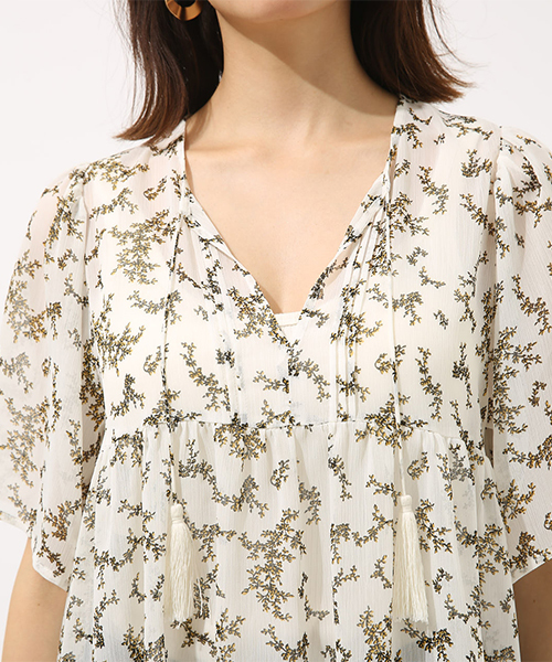 AZUL by moussy(アズールバイマウジー)の「リーフ柄楊柳スキッパーブラウス(シャツ/ブラウス・レディース・ホワイト系その他/ブラック系その他/イエロー系その他・SMALL/MEDIUM)」の5枚目の写真