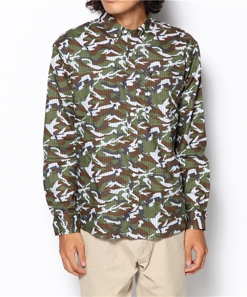BEAMS(ビームス)の「□INTERFACE / “BLACK HEART” STRIPE CAMO B.D SHIRTS(シャツ/ブラウス・メンズ・ホワイト・MEDIUM/LARGE)」の1枚目の写真