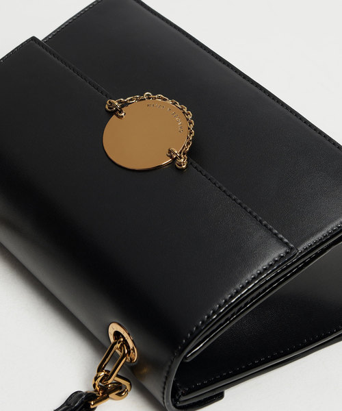 CHARLES & KEITH(チャールズ & キース)の「チェーンリンク クラシッククラッチ / Chain Link Classic Clutch(ショルダーバッグ・レディース・ブラック/セージグリーン/ライトピンク/プラム・S)」の20枚目の写真