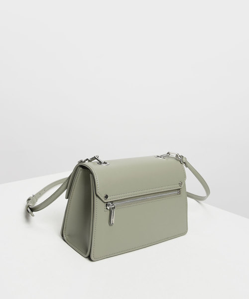 CHARLES & KEITH(チャールズ & キース)の「チェーンリンク クラシッククラッチ / Chain Link Classic Clutch(ショルダーバッグ・レディース・ブラック/セージグリーン/ライトピンク/プラム・S)」の11枚目の写真