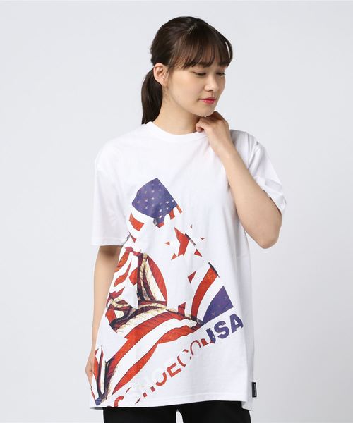 DC(ディーシー)の「半袖Tシャツ DC 5226J918W(Tシャツ/カットソー・レディース・ホワイト/ブラック・S/M)」の1枚目の写真