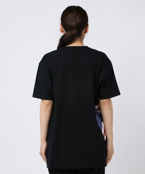 DC(ディーシー)の「半袖Tシャツ DC 5226J918W(Tシャツ/カットソー・レディース・ホワイト/ブラック・S/M)」の4枚目の写真