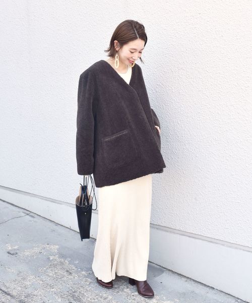 SHIPS(シップス)の「リバーシブルフェイクムートンコート◇(その他アウター・レディース・ブラウン/ベージュ・ONE SIZE)」の7枚目の写真