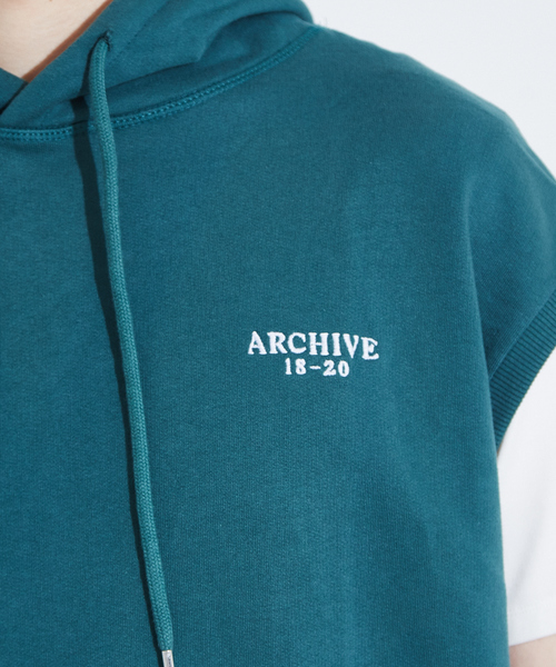 ABAHOUSE(アバハウス)の「【ARCHIVE 18-20】フーディーノースリーブプルオーバー(Tシャツ/カットソー・メンズ・グリーン/グレー・2/3)」の7枚目の写真