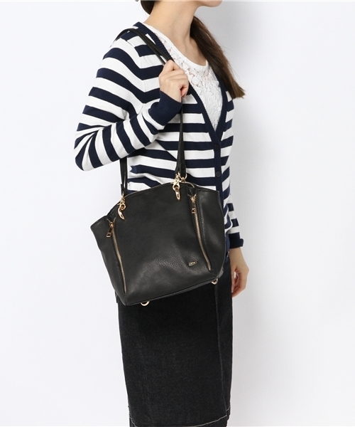 Chico（チコ）の「合皮3WAYショルダーBAG（バックパック/リュック・レディース・ブラック・FREE）」の5枚目の写真