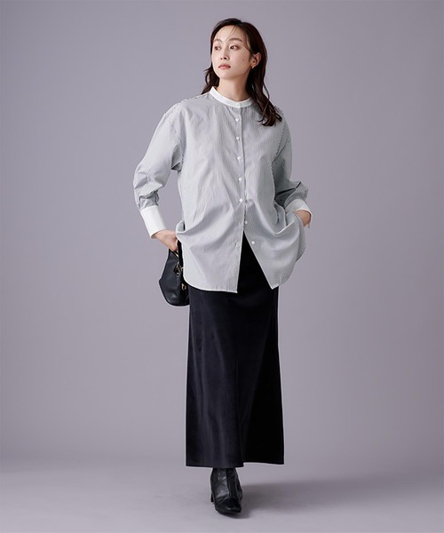 UR'S（ユアーズ）の「釦バックスリットチュニックシャツ（シャツ/ブラウス・レディース・ベージュ/オフホワイト/グリーン系その他/ストライプ/ホワイト系その他/ピンク/グレー系その他/グリーン/ホワイト×ブラック/ブルー系その他/ネイビー/ブラウン系その他/カーキ/ブルー/ブラウン・S/M/L）」の21枚目の写真