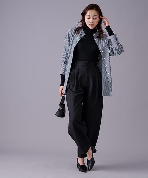 UR'S（ユアーズ）の「釦バックスリットチュニックシャツ（シャツ/ブラウス・レディース・ベージュ/オフホワイト/グリーン系その他/ストライプ/ホワイト系その他/ピンク/グレー系その他/グリーン/ホワイト×ブラック/ブルー系その他/ネイビー/ブラウン系その他/カーキ/ブルー/ブラウン・S/M/L）」の22枚目の写真