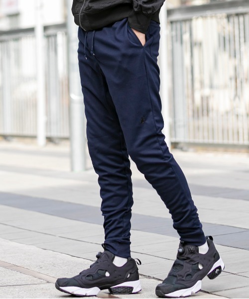 KANGOL(カンゴール)の「KANGOL × A.S.M コラボ /カンゴール T/C ポンチ ジャージ 裾リブ リラックス イージーパンツ セットアップ対応(その他パンツ・メンズ・カーキ/ホワイト/ブラック/ネイビー/グレー/チャコールグレー・48/50/52)」の6枚目の写真