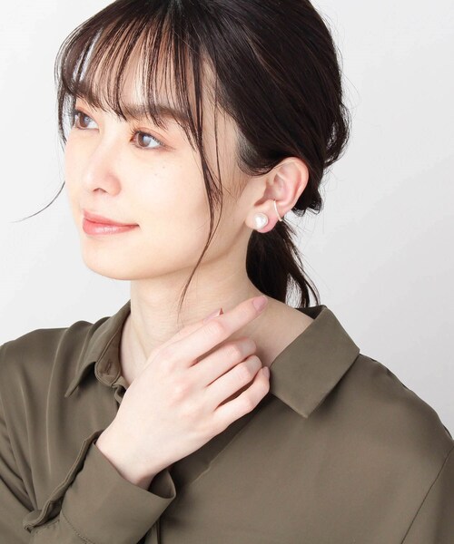 COCOSHNIK(ココシュニック)の「K10バロックパール イヤリング(イヤーカフ・レディース・シルバー系・00)」の8枚目の写真