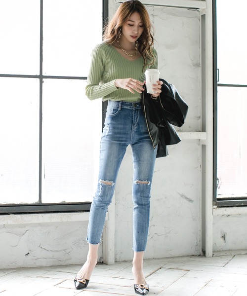 Julia Boutique(ジュリアブティック)の「ネックが選べるベーシックリブニットトップス/20510(ニット/セーター・レディース・ホワイト系その他/ブラック系その他/ベージュ系その他/レッド系その他/ホワイト系その他2/ブラック系その他2/ベージュ系その他2/レッド系その他2/ブラウン系その他/パープル系その他2/ブラウン系その他2/パープル系その他/グリーン系その他/ベージュ系1/ベージュ系2/イエロー系その他/グリーン系その他2/イエロー系その他2・ONE)」の21枚目の写真