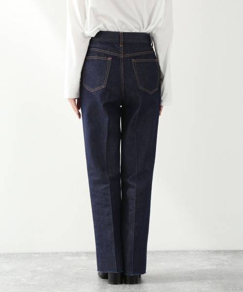 LOWRYS FARM（ローリーズファーム）の「ＣＯＮＥフロントスリットデニムパンツ　926721（デニムパンツ・レディース・ワンウォッシュ・SMALL/MEDIUM/LARGE）」の5枚目の写真
