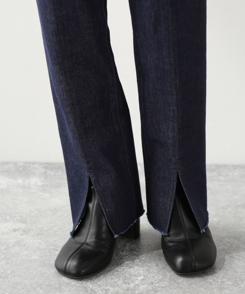 LOWRYS FARM（ローリーズファーム）の「ＣＯＮＥフロントスリットデニムパンツ　926721（デニムパンツ・レディース・ワンウォッシュ・SMALL/MEDIUM/LARGE）」の8枚目の写真