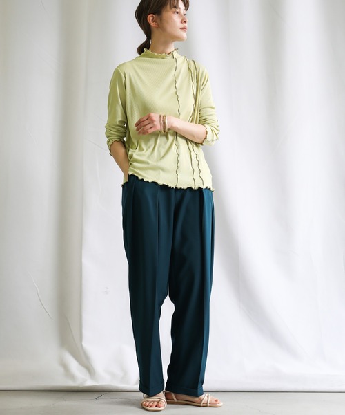 select MOCA(セレクトモカ)の「ボトルネックアシンメトリーメロートップス(Tシャツ/カットソー・レディース・ブラック/ブルー/ライトグリーン・FREE)」の7枚目の写真