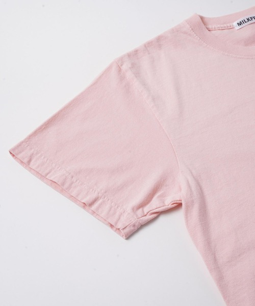 MILKFED.(ミルクフェド)の「S/S TEE EMBROIDERED BAR AND HEART/バックプリント ロゴ半袖Tシャツ(Tシャツ/カットソー・レディース・ライトパープル/ベージュ/ライトピンク/グリーン/ホワイト/チャコールグレー/オフホワイト/ブラック・MEDIUM/SMALL)」の17枚目の写真