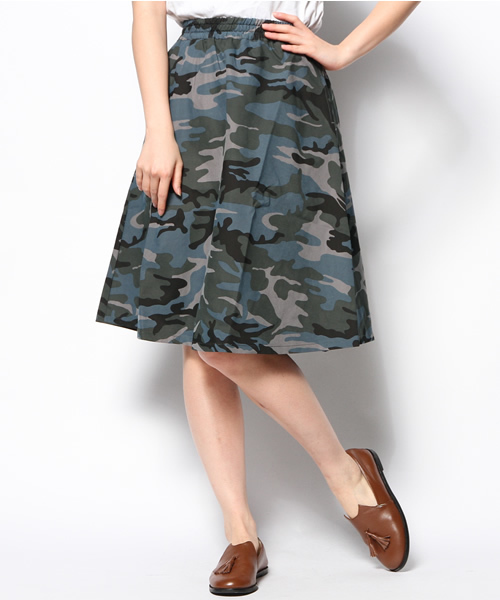 CIAOPANIC(チャオパニック)の「【Ciaopanic】カモプリントフレアスカート(スカート・レディース・ネイビー/グリーン/カーキ・FREE)」の2枚目の写真