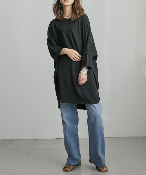 Fashion Letter（ファッションレター）の「ラウンドネックチュニック（Tシャツ/カットソー・レディース・グレイッシュベージュ/ブラック/オフホワイト・M/4L/LL）」の6枚目の写真
