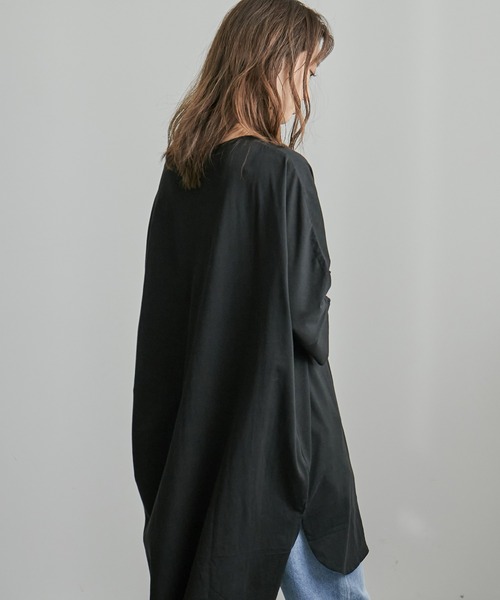 Fashion Letter（ファッションレター）の「ラウンドネックチュニック（Tシャツ/カットソー・レディース・グレイッシュベージュ/ブラック/オフホワイト・M/4L/LL）」の18枚目の写真
