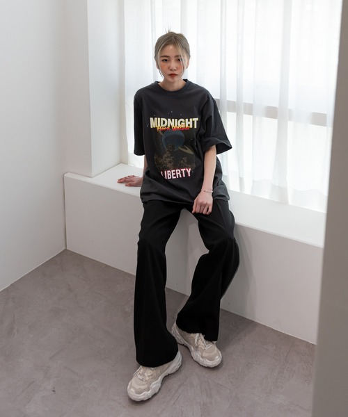 UNE MANSION（ユヌマンション）の「ミッドナイトプリント半袖Tシャツ（Tシャツ/カットソー・レディース・ベージュ/アイボリー/ブラック・FREE）」の13枚目の写真