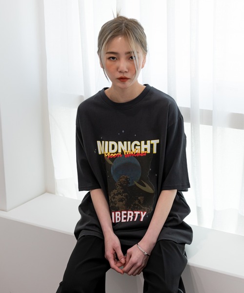 UNE MANSION（ユヌマンション）の「ミッドナイトプリント半袖Tシャツ（Tシャツ/カットソー・レディース・ベージュ/アイボリー/ブラック・FREE）」の18枚目の写真