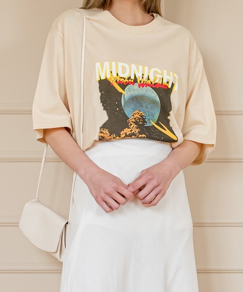UNE MANSION（ユヌマンション）の「ミッドナイトプリント半袖Tシャツ（Tシャツ/カットソー・レディース・ベージュ/アイボリー/ブラック・FREE）」の12枚目の写真