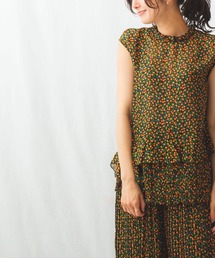 スモールフラワープリーツブラウス