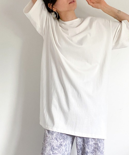 ottilie(オティーリエ)の「オーバーサイズTシャツ(Tシャツ/カットソー・レディース・ブラック/チャコールグレー/オフホワイト・FREE)」の18枚目の写真