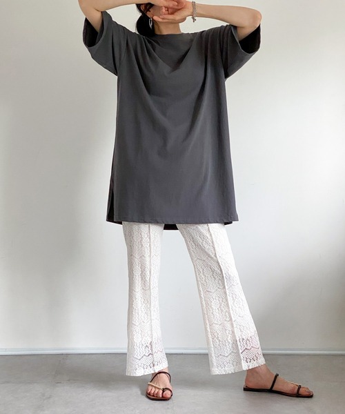 ottilie(オティーリエ)の「オーバーサイズTシャツ(Tシャツ/カットソー・レディース・ブラック/チャコールグレー/オフホワイト・FREE)」の9枚目の写真