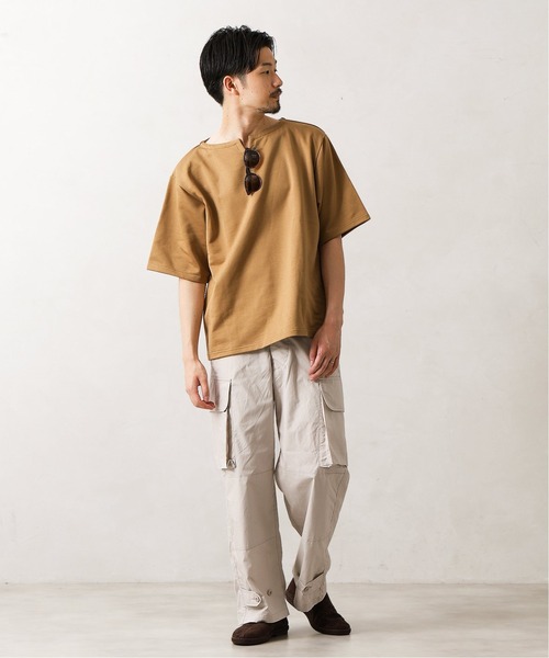 MANUAL ALPHABET（マニュアル アルファベット）の「MANUAL ALPHABET キーネックワイドカットソー（Tシャツ/カットソー・メンズ・アイボリー/キャメル/クリアブルー・MEDIUM/LARGE）」の7枚目の写真