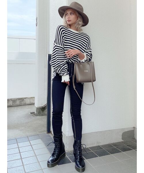 GYDA（ジェイダ）の「ダメージワッフルドルマンニット TOPS（ニット/セーター・レディース・ブラック/オフホワイト/その他1・FREE）」の22枚目の写真