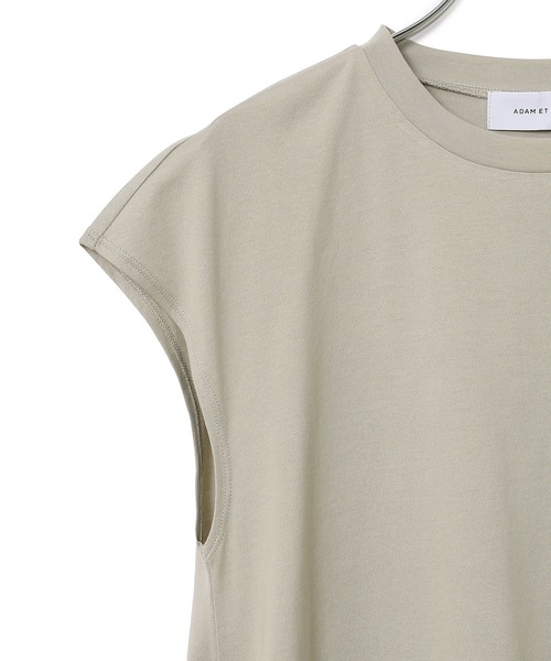 ADAM ET ROPE'(アダムエロペ)の「変形ドレープTシャツ(Tシャツ/カットソー・レディース・ラベンダー/グレー/ホワイト/ブラック・FREE)」の18枚目の写真
