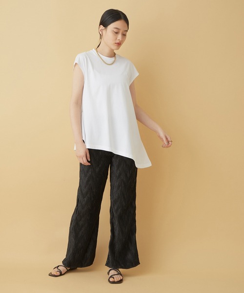 ADAM ET ROPE'(アダムエロペ)の「変形ドレープTシャツ(Tシャツ/カットソー・レディース・ラベンダー/グレー/ホワイト/ブラック・FREE)」の12枚目の写真