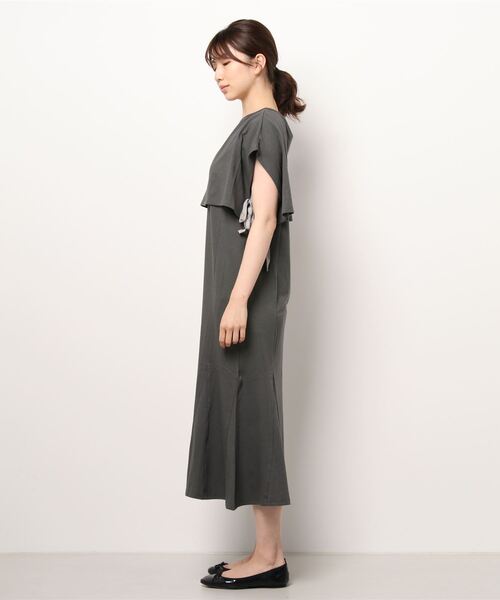 JUMELLE（ジュメロ）の「Tシャツワンピース（ワンピース・レディース・ベージュ/チャコール・SMALL/MEDIUM）」の3枚目の写真