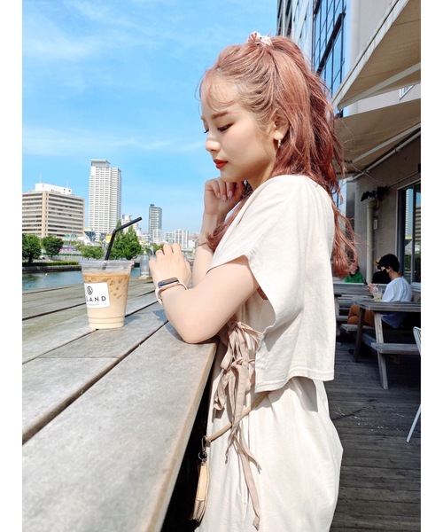 JUMELLE（ジュメロ）の「Tシャツワンピース（ワンピース・レディース・ベージュ/チャコール・SMALL/MEDIUM）」の11枚目の写真