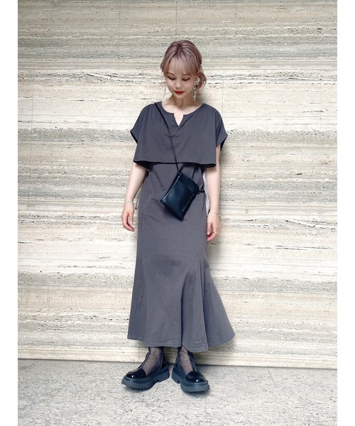 JUMELLE（ジュメロ）の「Tシャツワンピース（ワンピース・レディース・ベージュ/チャコール・SMALL/MEDIUM）」の21枚目の写真