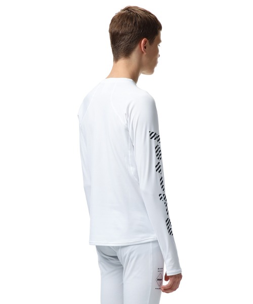 F.C.Real Bristol（エフシーレアルブリストル）の「UNDER LAYER