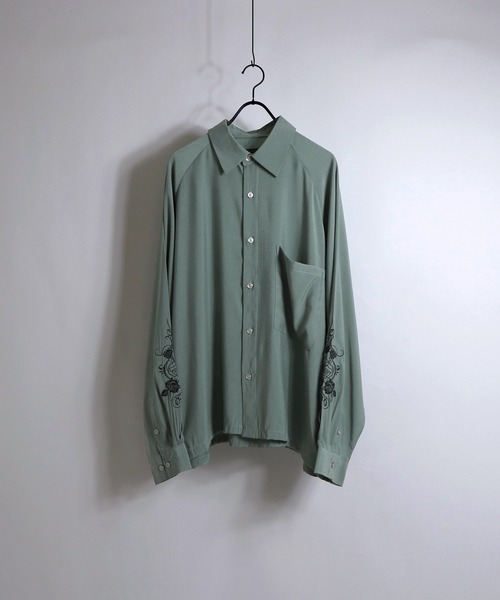 Confirm(コンファーム)の「Confirm / コンファーム LS刺繍ラグランビッグシャツ(シャツ/ブラウス・メンズ・ホワイト/ブラック/レッド/グリーン・M/L)」の15枚目の写真