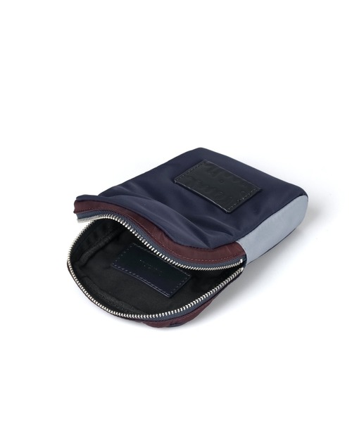 Paul Smith（ポールスミス）の「ナイロンカラーブロッキング ネックポーチ / 883818 P411（ポーチ・メンズ・ライトブルー/ブラック/ネイビー・FREE）」の9枚目の写真