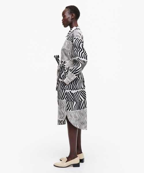 marimekko（マリメッコ）の「Polkue Silkkikuikka / CLASSICS  dress（ワンピース・レディース・ブラック×ホワイト・SMALL）」の7枚目の写真