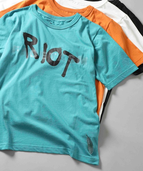RIOT FACETASM（ライオットファセッタズム）の「【RIOT FACETASM】RIOT LOGO TEE（Tシャツ/カットソー・メンズ・ブラック/ホワイト/ブルー・MEDIUM/LARGE）」の3枚目の写真