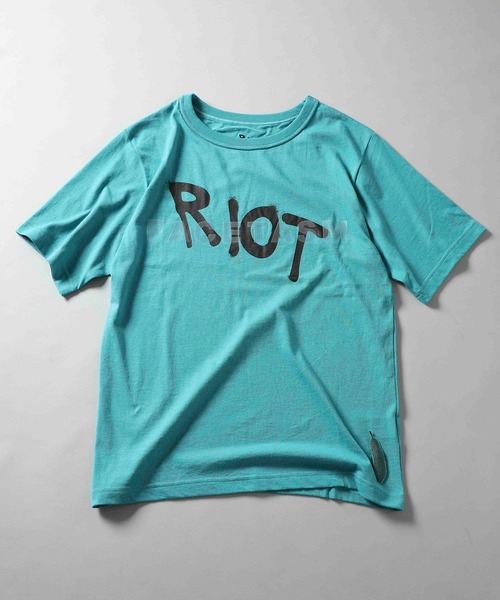 RIOT FACETASM（ライオットファセッタズム）の「【RIOT FACETASM】RIOT LOGO TEE（Tシャツ/カットソー・メンズ・ブラック/ホワイト/ブルー・MEDIUM/LARGE）」の6枚目の写真