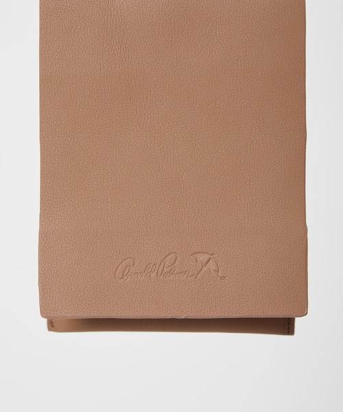 Arnold Palmer（アーノルドパーマー）の「フェイクレザー シェア マルチケース（ショルダーバッグ・レディース・ブラウン/ベージュ/ブラック/イエロー・ﾌﾘ-）」の11枚目の写真