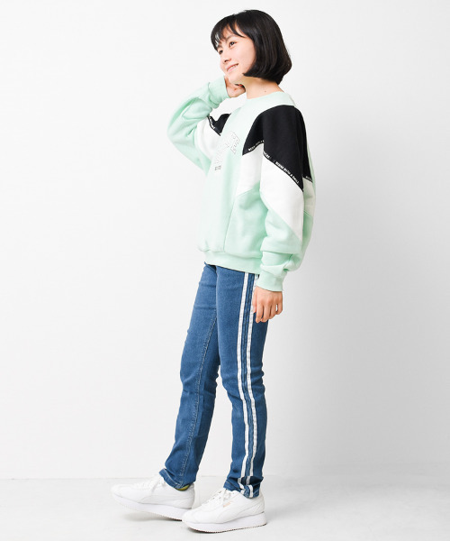 RiCO SUCRE(リコシュクレ)の「裏起毛デニムスキニーパンツ(デニムパンツ・キッズ・ネイビー/ブルー/サックスブルー・130/165/140/150/160)」の4枚目の写真