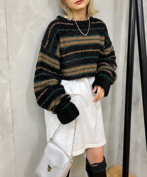 WHO'S WHO gallery(フーズフーギャラリー)の「ブークレボーダープルオーバー(ニット/セーター・レディース・ブラック/パープル/オフホワイト/ブルー・FREE)」の18枚目の写真