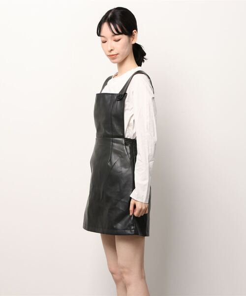 Figments（フィグメンツ）の「フェイクレザージャンパースカート（ジャンパースカート・レディース・ブラック/オフホワイト・FREE）」の14枚目の写真