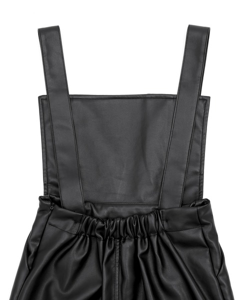 Figments（フィグメンツ）の「フェイクレザージャンパースカート（ジャンパースカート・レディース・ブラック/オフホワイト・FREE）」の3枚目の写真