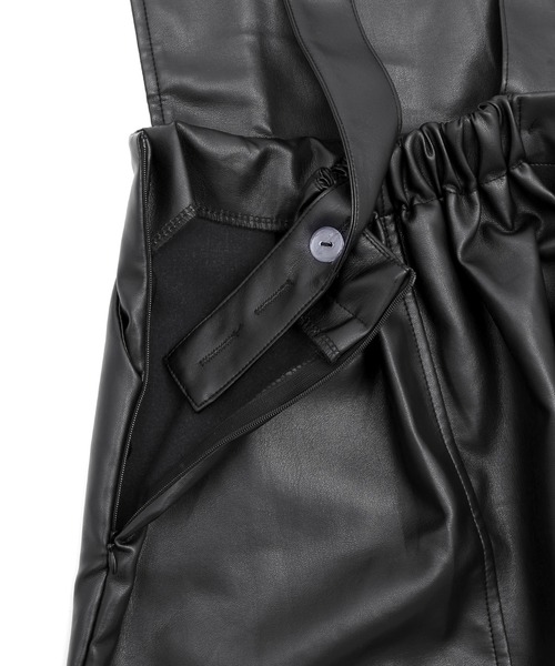 Figments（フィグメンツ）の「フェイクレザージャンパースカート（ジャンパースカート・レディース・ブラック/オフホワイト・FREE）」の7枚目の写真