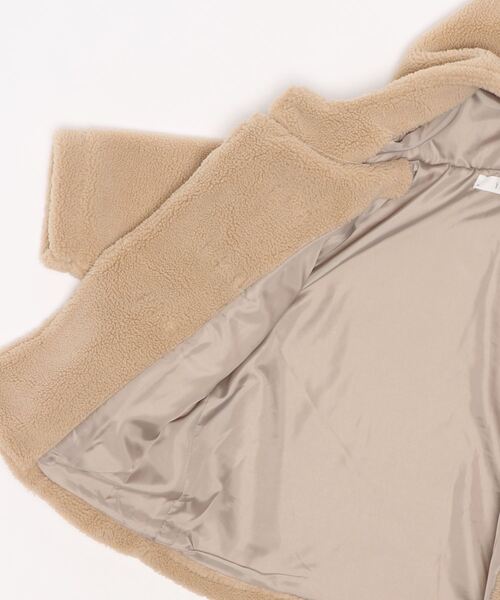 b・ROOM（ビールーム）の「ボアビッグダッフルコート（ダッフルコート・キッズ・キャメル/ベージュ/ミント・100cm/130cm/110cm/120cm/90cm）」の4枚目の写真