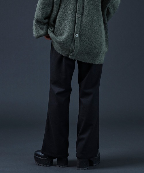 Ellno Loset（エルノロゼット）の「AWセンタープレスフレアパンツ/セットアップ対応（スラックス・メンズ・ダークパープル/ダークグリーン/ブラック・MEDIUM/LARGE）」の7枚目の写真