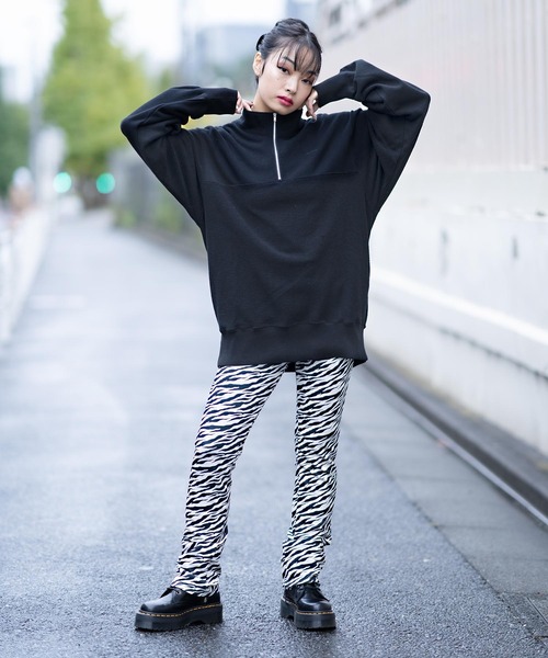 X-girl（エックスガール）の「MULTI PATTERN EASY SLIM STRAIGHT PANTS（その他パンツ・レディース・ホワイト/ブラック/ベージュ・S/M/XS）」の10枚目の写真